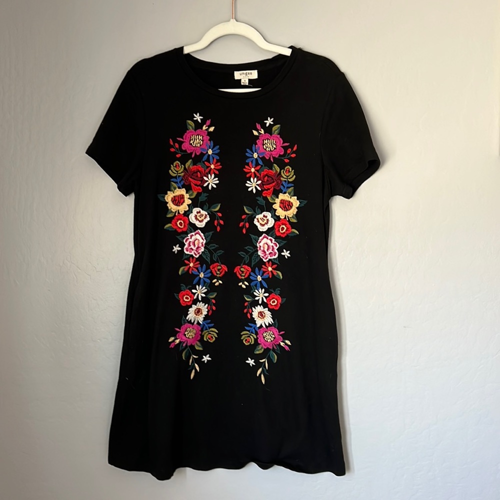 Black Floral Embroidered Shift Dress with POCKETS